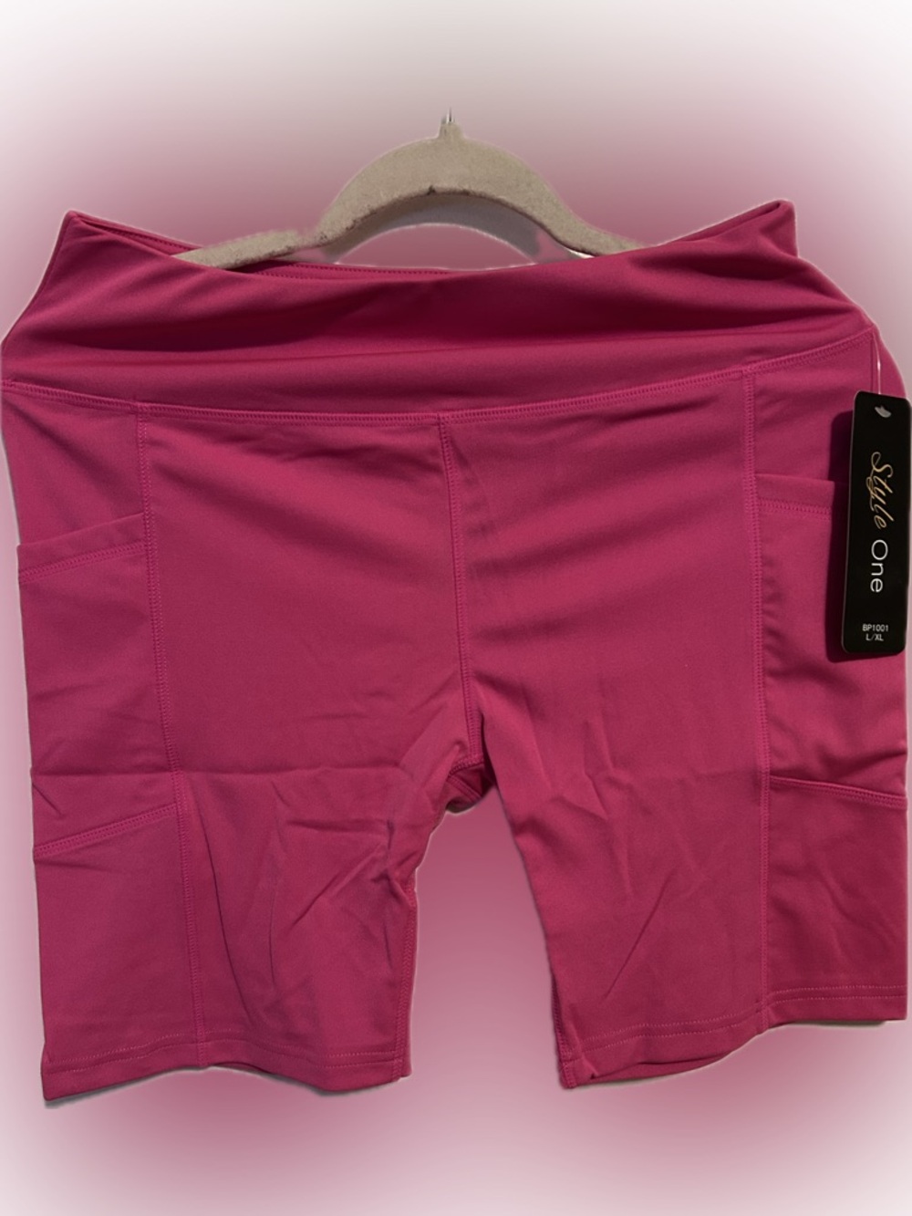 iris Women's Athletic Bike Shorts in Pink